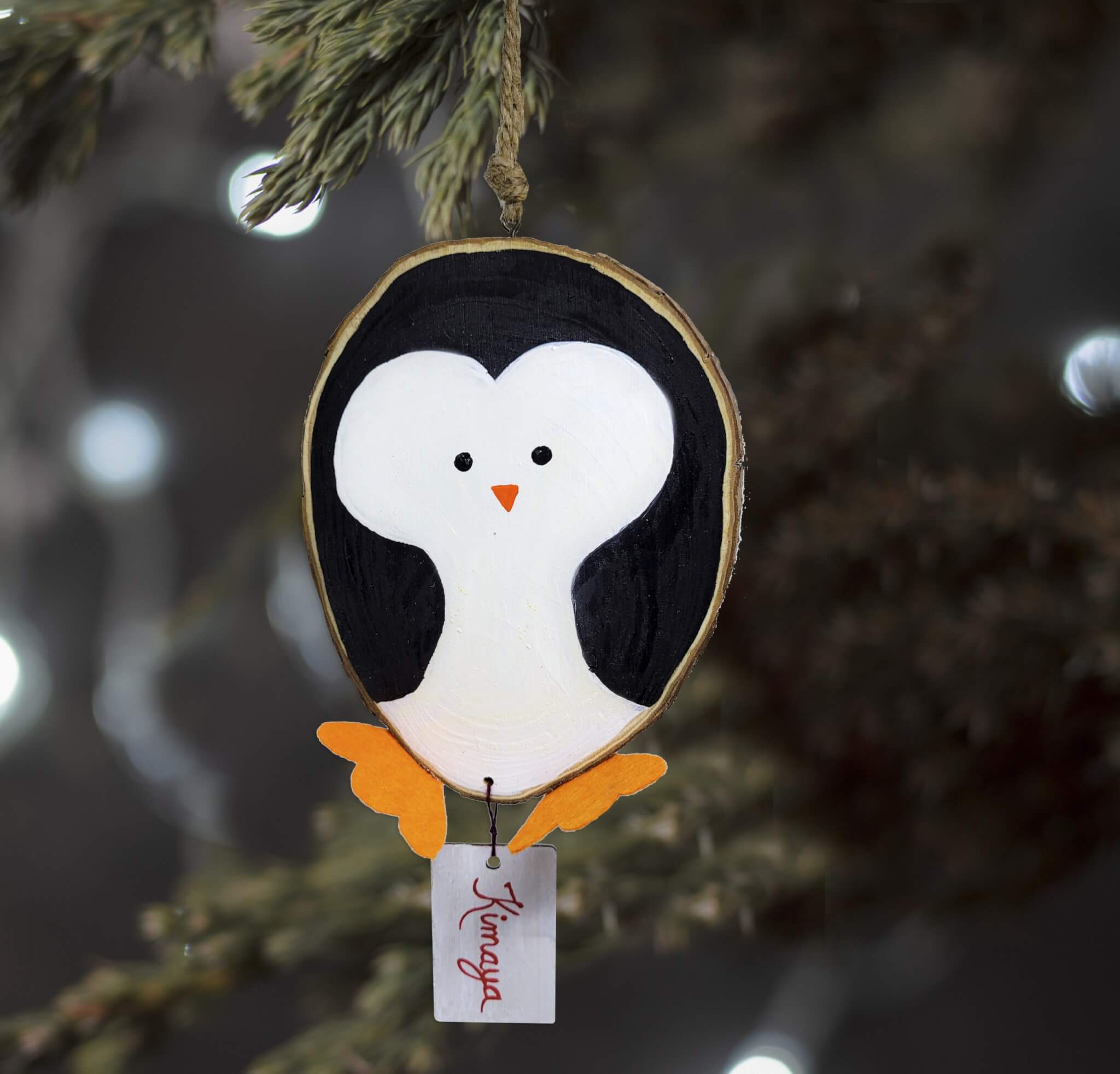 PENGUINE WOOD SLICE ORNAMENT 2